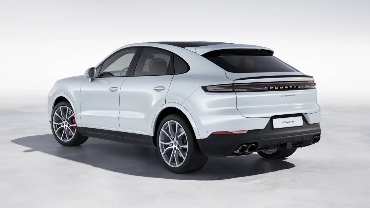 2026 Porsche Cayenne S Coupe photo 3