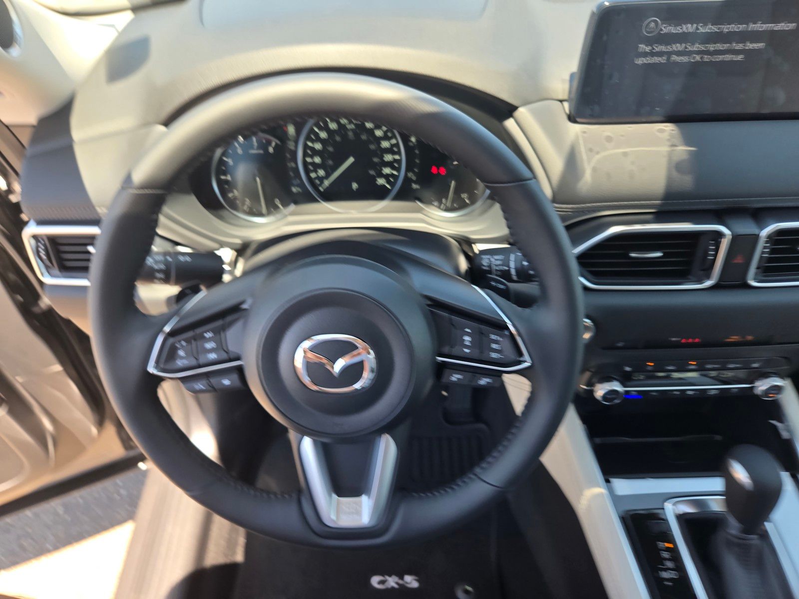 2025 Mazda CX-5 2.5 Premium Plus photo 11