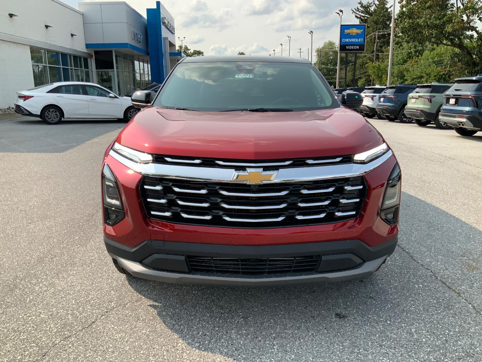 2026 Chevrolet Equinox LT photo 2