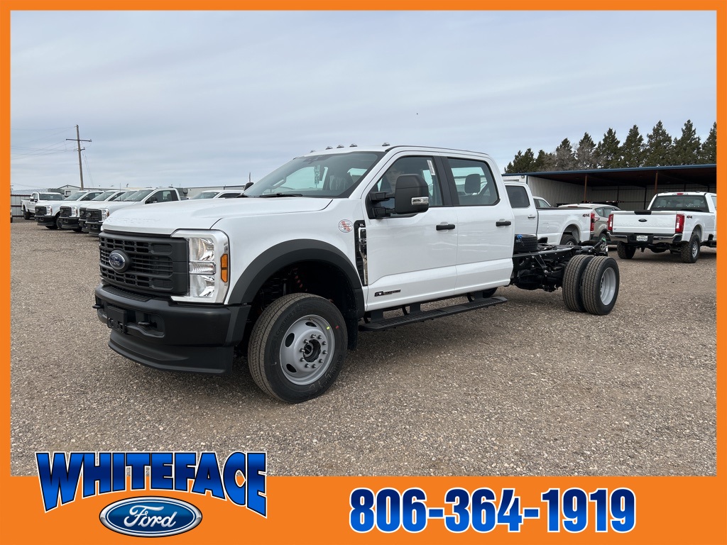 2026 Ford F-550 Super Duty Chassis Cab XL's photo