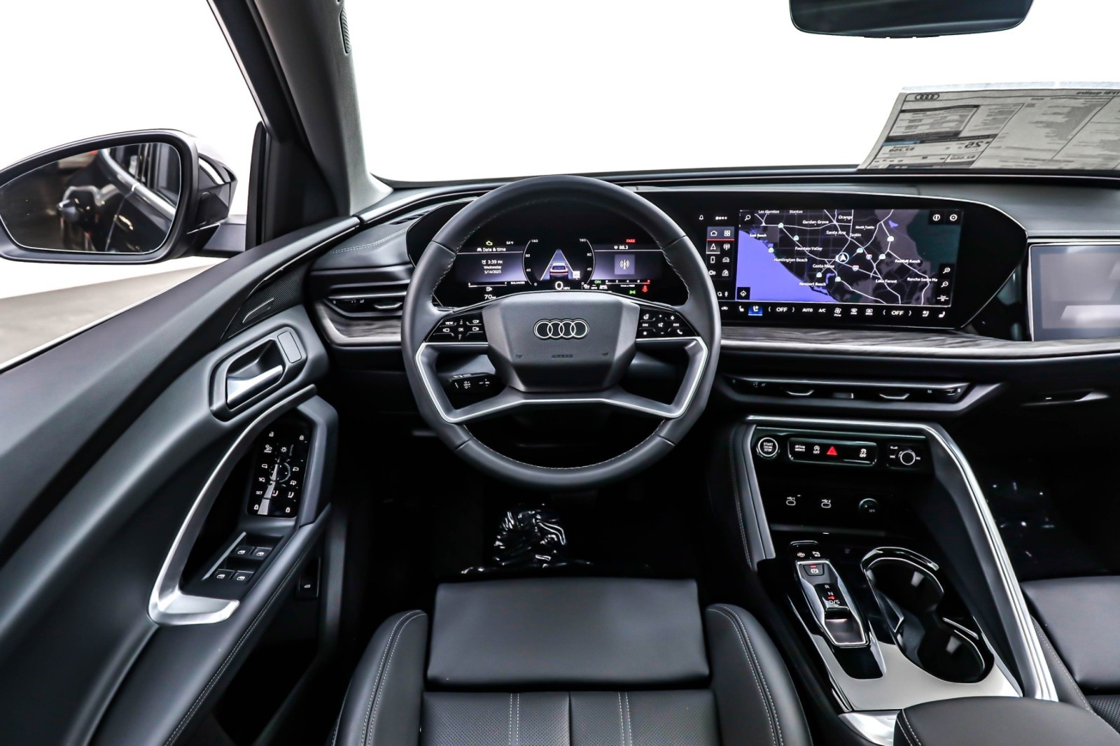 2025 Audi Q5 Prestige TFSI Premium photo 4