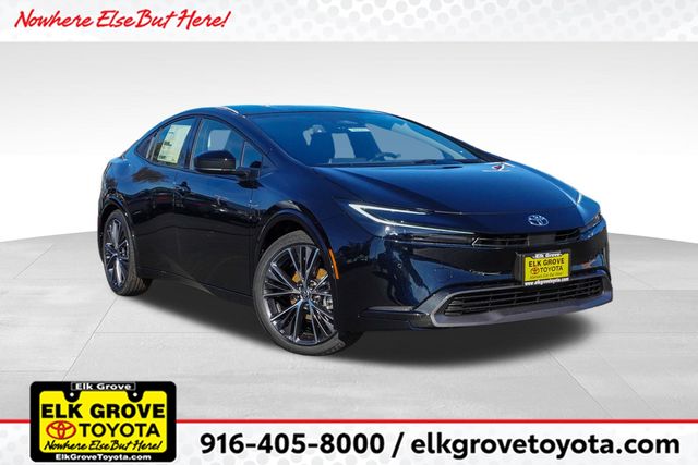 2026 Toyota Prius XLE's photo