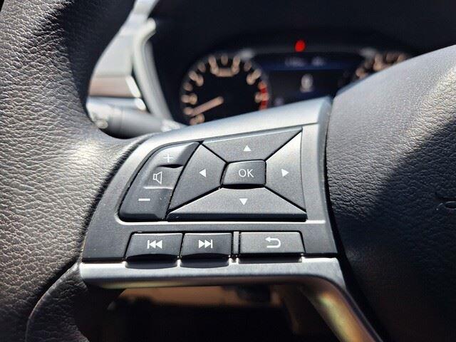 2023 Nissan Altima 2.5 SV photo 13