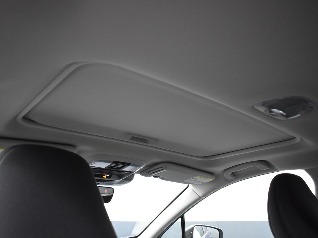 2025 Subaru Crosstrek Premium photo 17