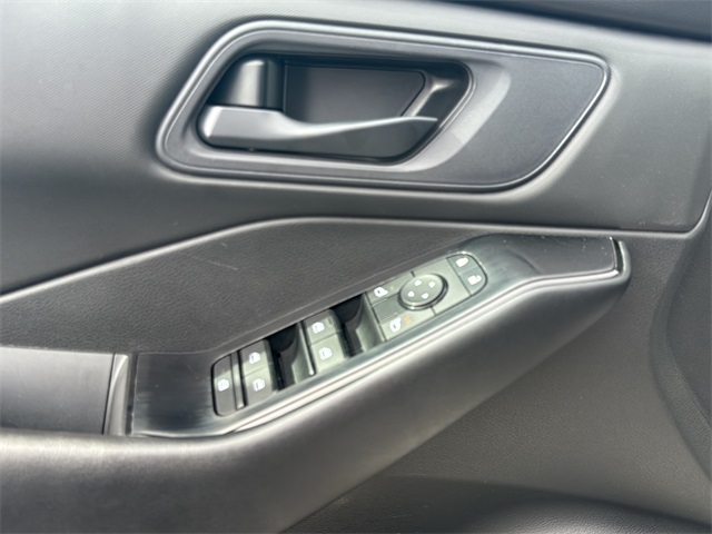 2024 Nissan Rogue S photo 20