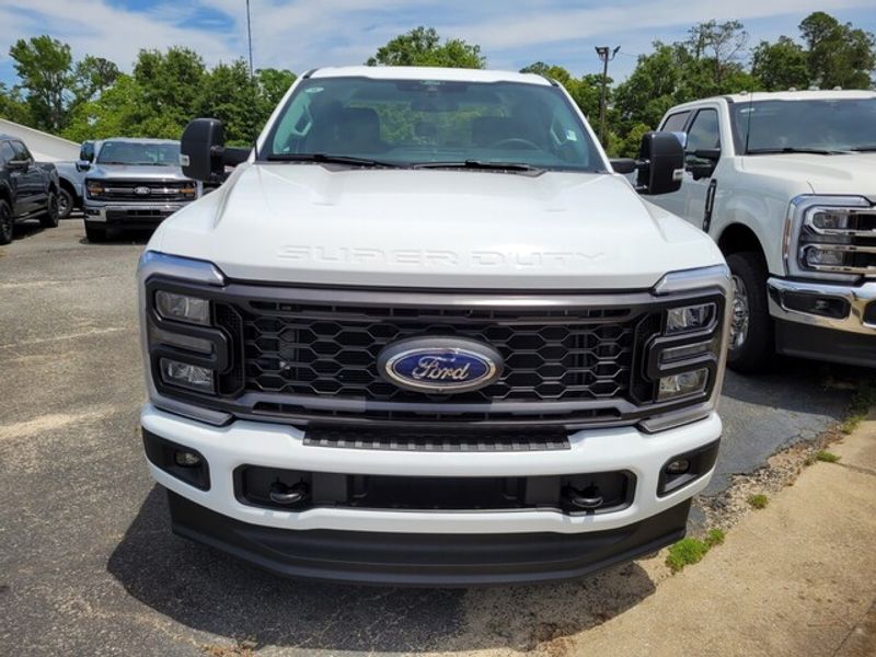 2025 Ford F-250 XL photo 2