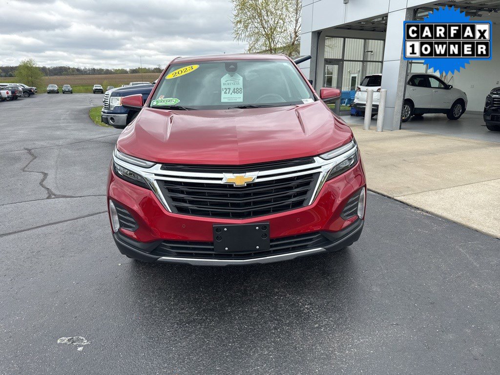 2023 Chevrolet Equinox LT photo 2