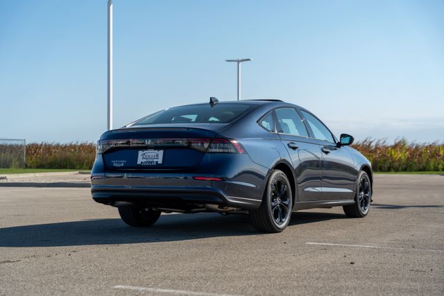 2025 Honda Accord SE photo 7
