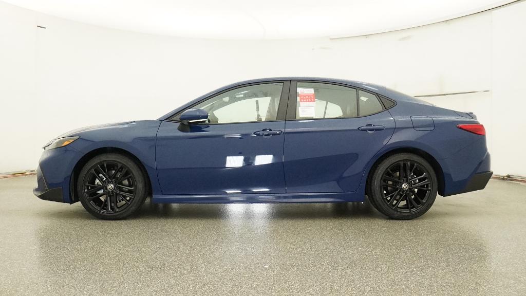 2025 Toyota Camry SE photo 10