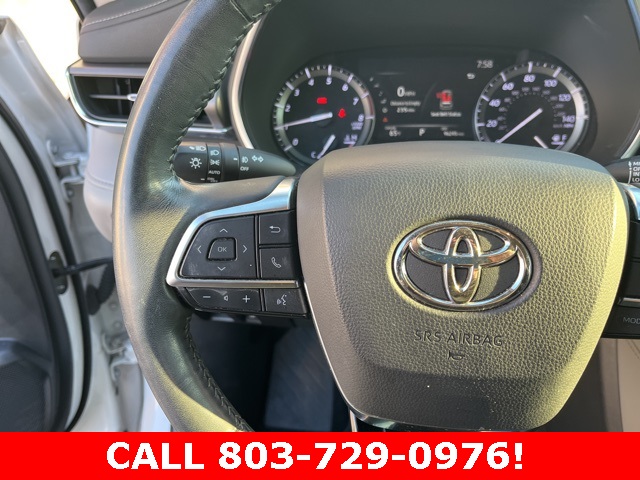 2020 Toyota Highlander Limited photo 19