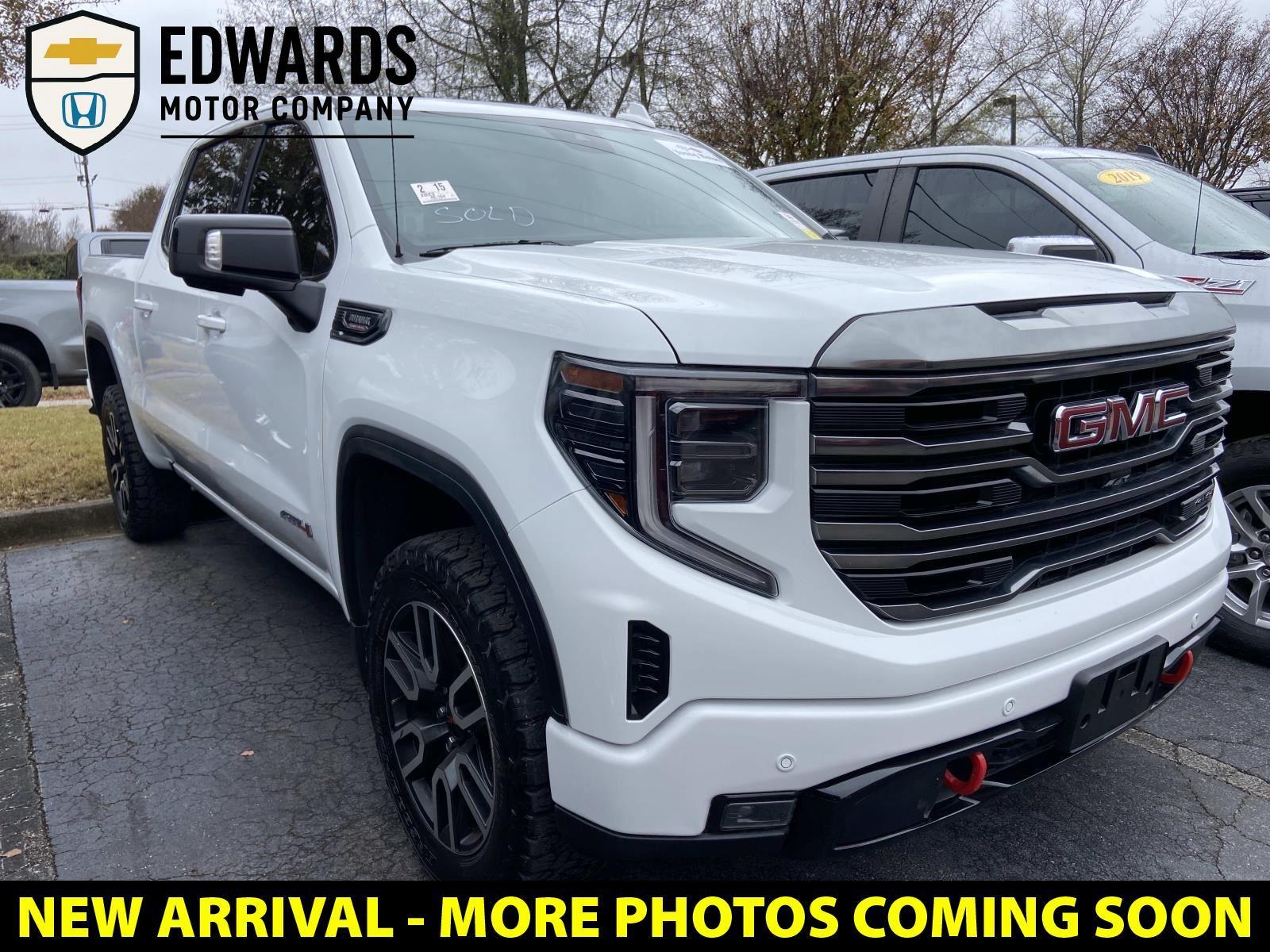 2023 GMC Sierra 1500 AT4's photo