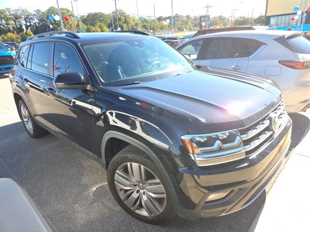 2020 Volkswagen Atlas SE Technology photo 2