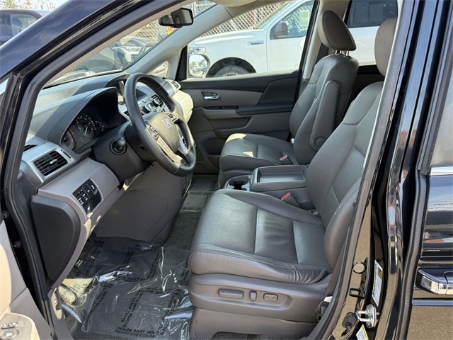 2015 Honda Odyssey EX-L photo 12