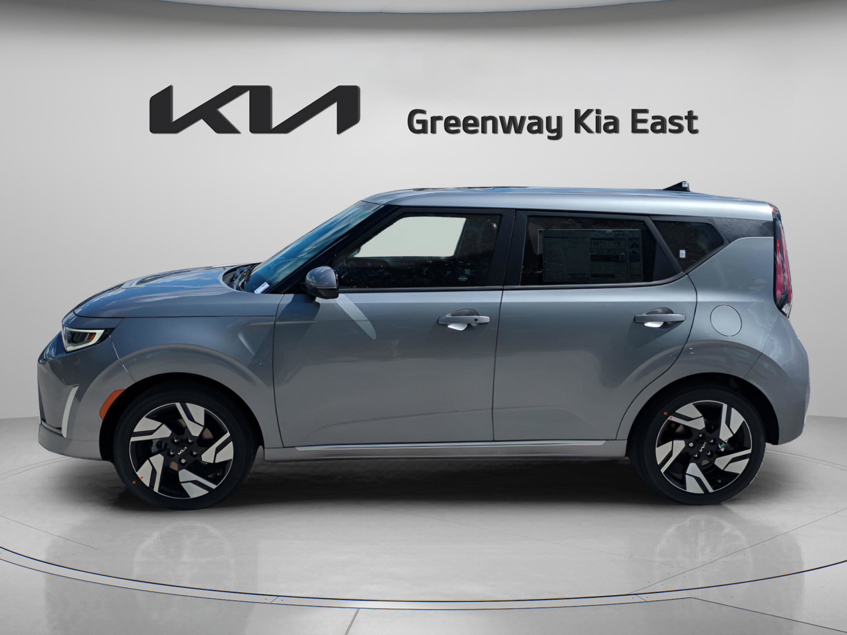 2025 Kia Soul GT-Line photo 5