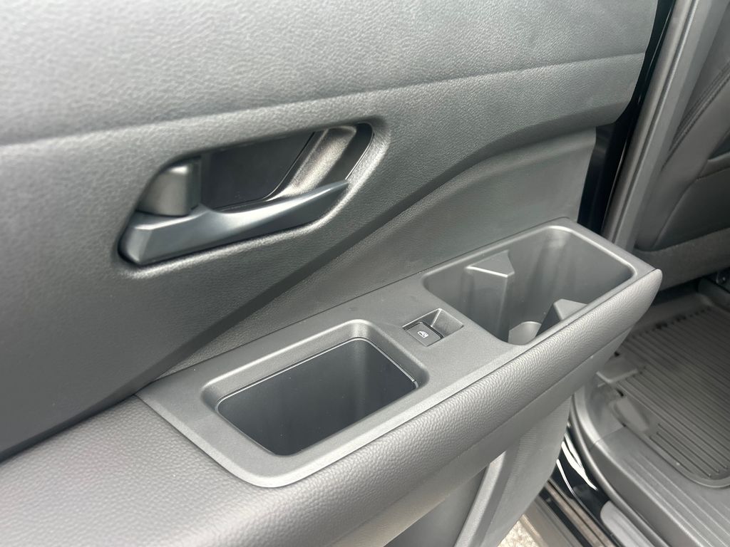 2025 Nissan Pathfinder Rock Creek photo 16