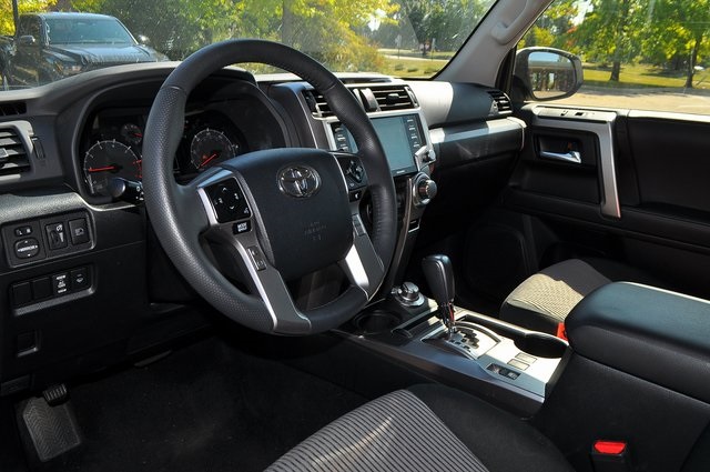 2024 Toyota 4Runner SR5 4WD photo 8