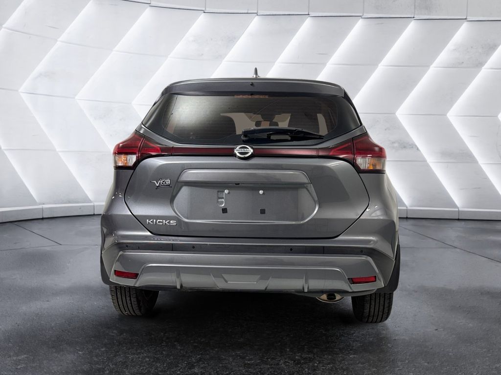 2021 Nissan Kicks S photo 5
