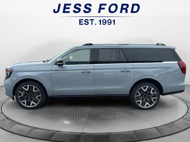 2025 Ford Expedition Platinum MAX photo 2