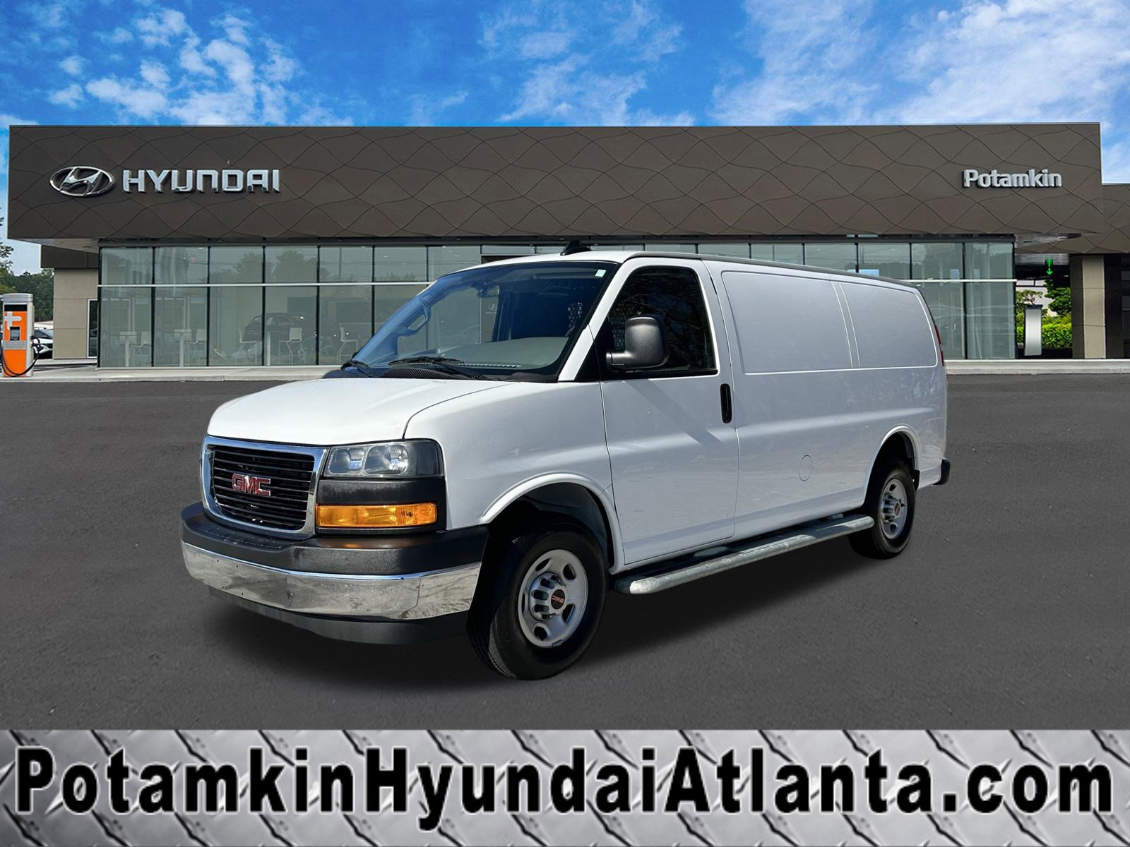 2024 GMC Savana Cargo Work Van's photo