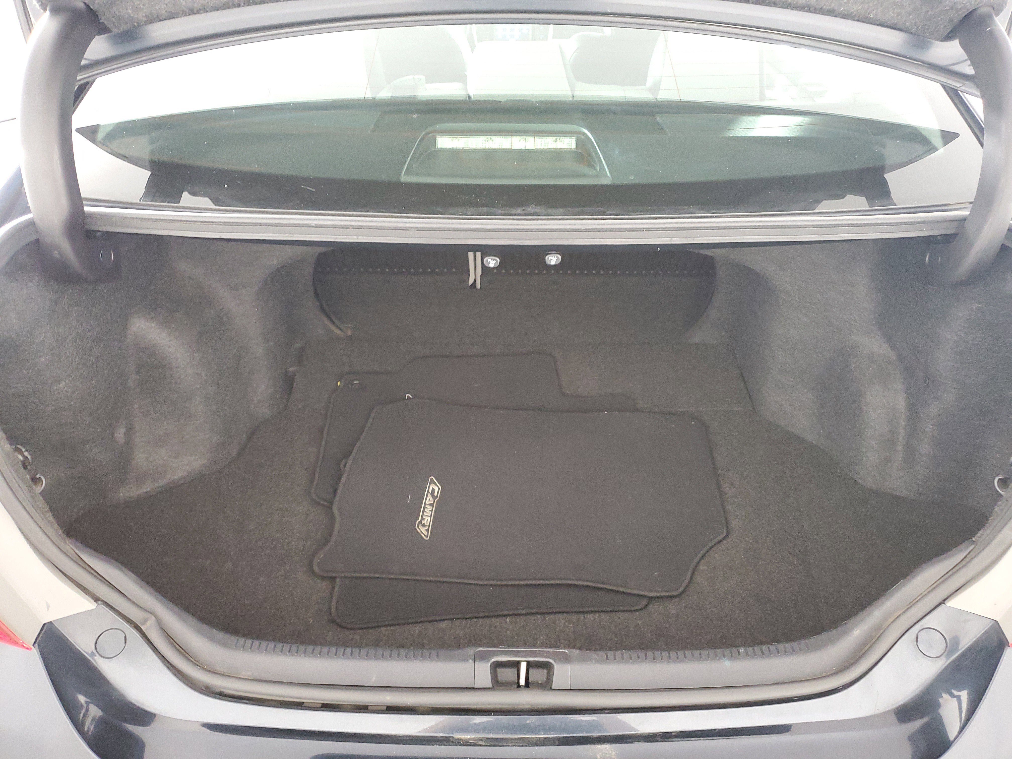 Used 2017 Parisian Night Pearl Toyota SE image 31