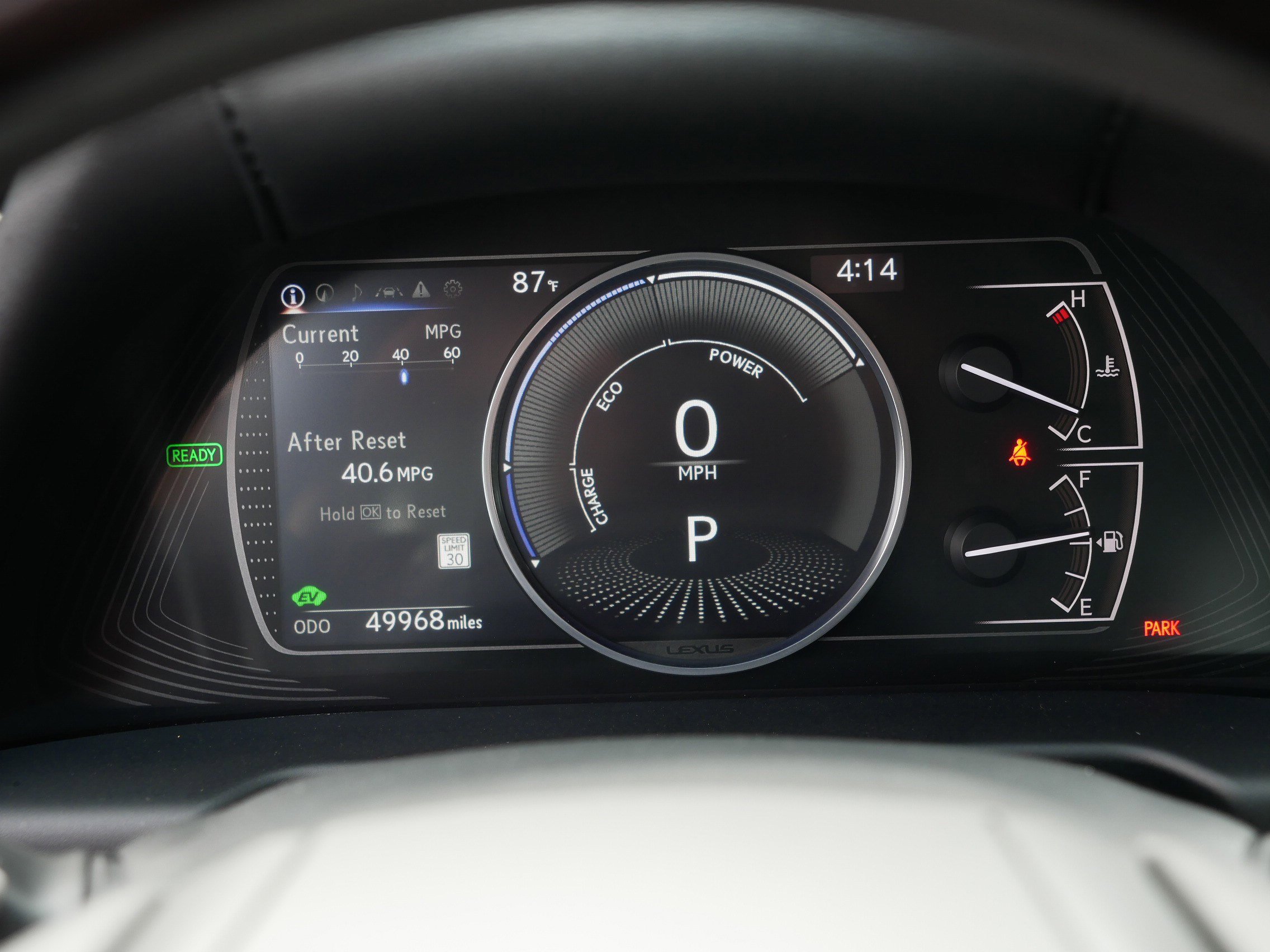 2021 Lexus ES 300h photo 19