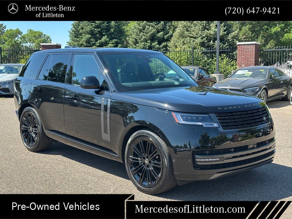 2024 Land Rover Range Rover SE photo 4