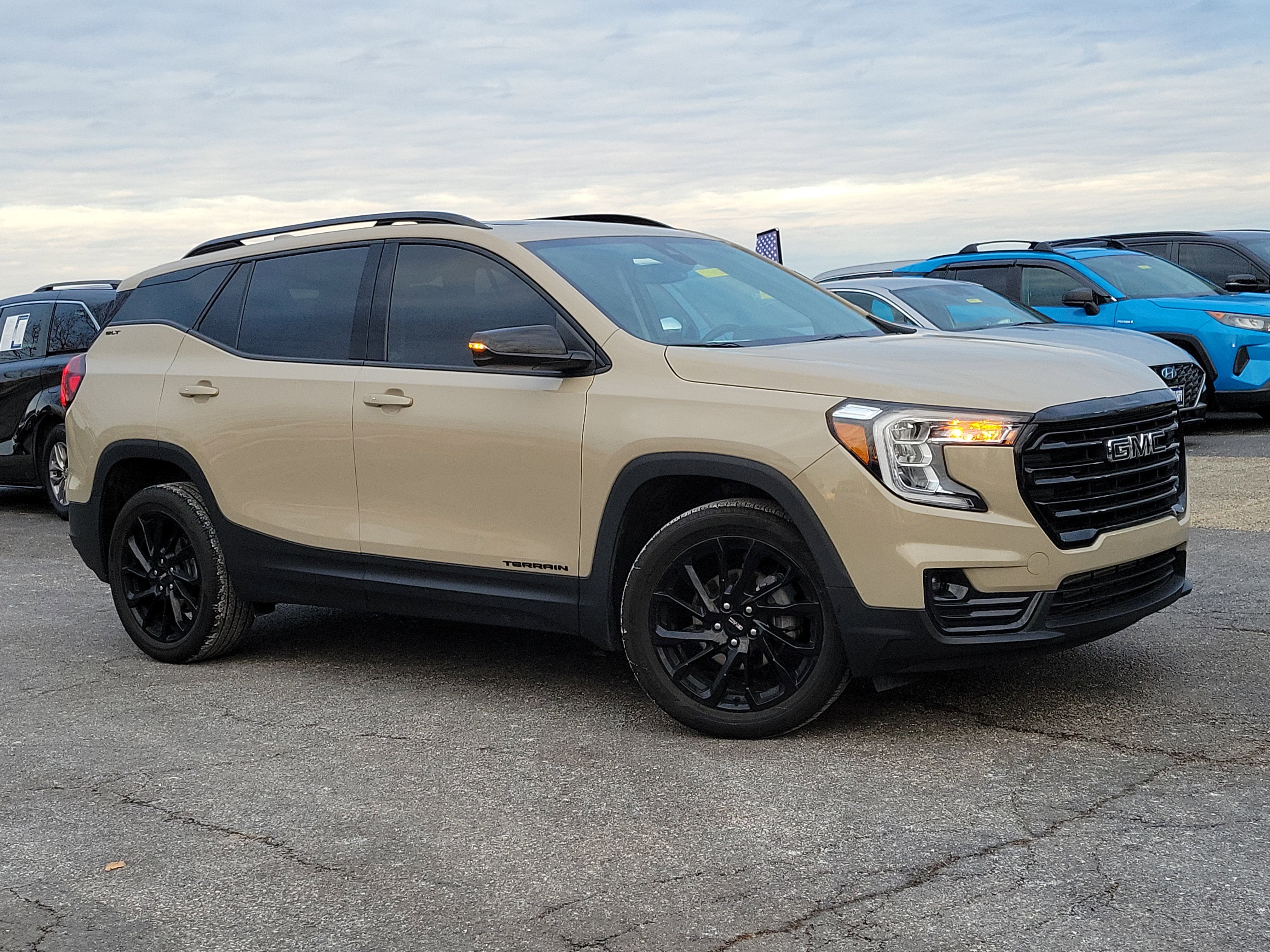 2023 GMC Terrain SLT's photo