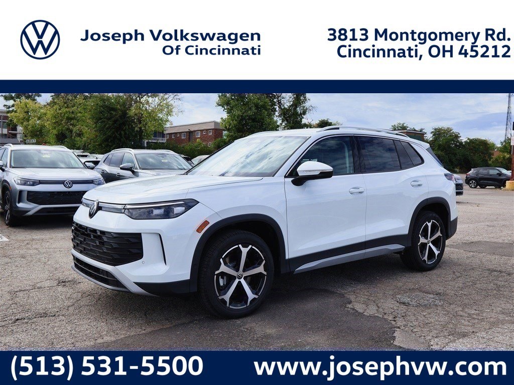 2025 Volkswagen Tiguan SE's photo
