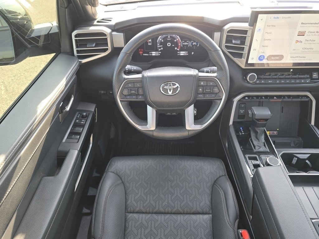 2025 Toyota Tundra Limited Platinum photo 30