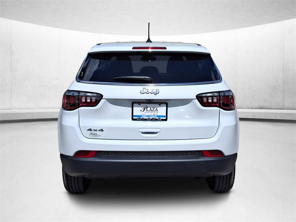 2025 Jeep Compass Sport photo 4