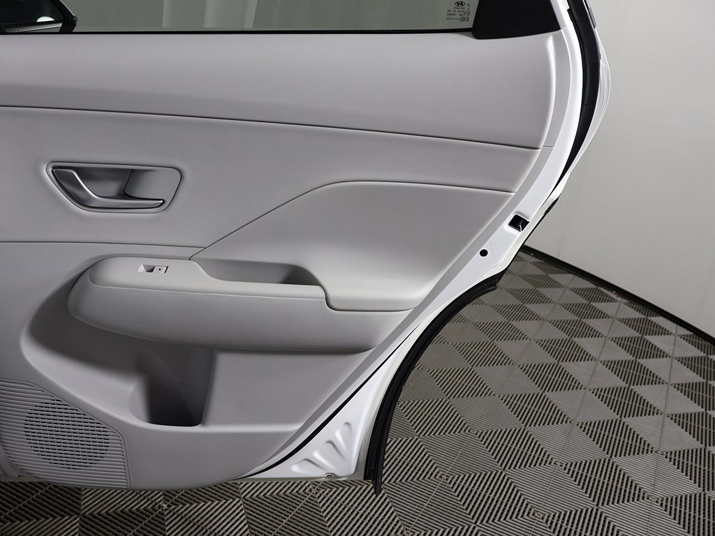 2024 Hyundai Kona Limited photo 23