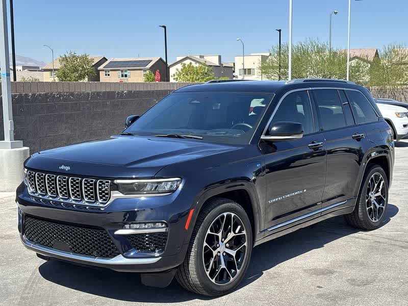 2023 Jeep Cherokee photo 4