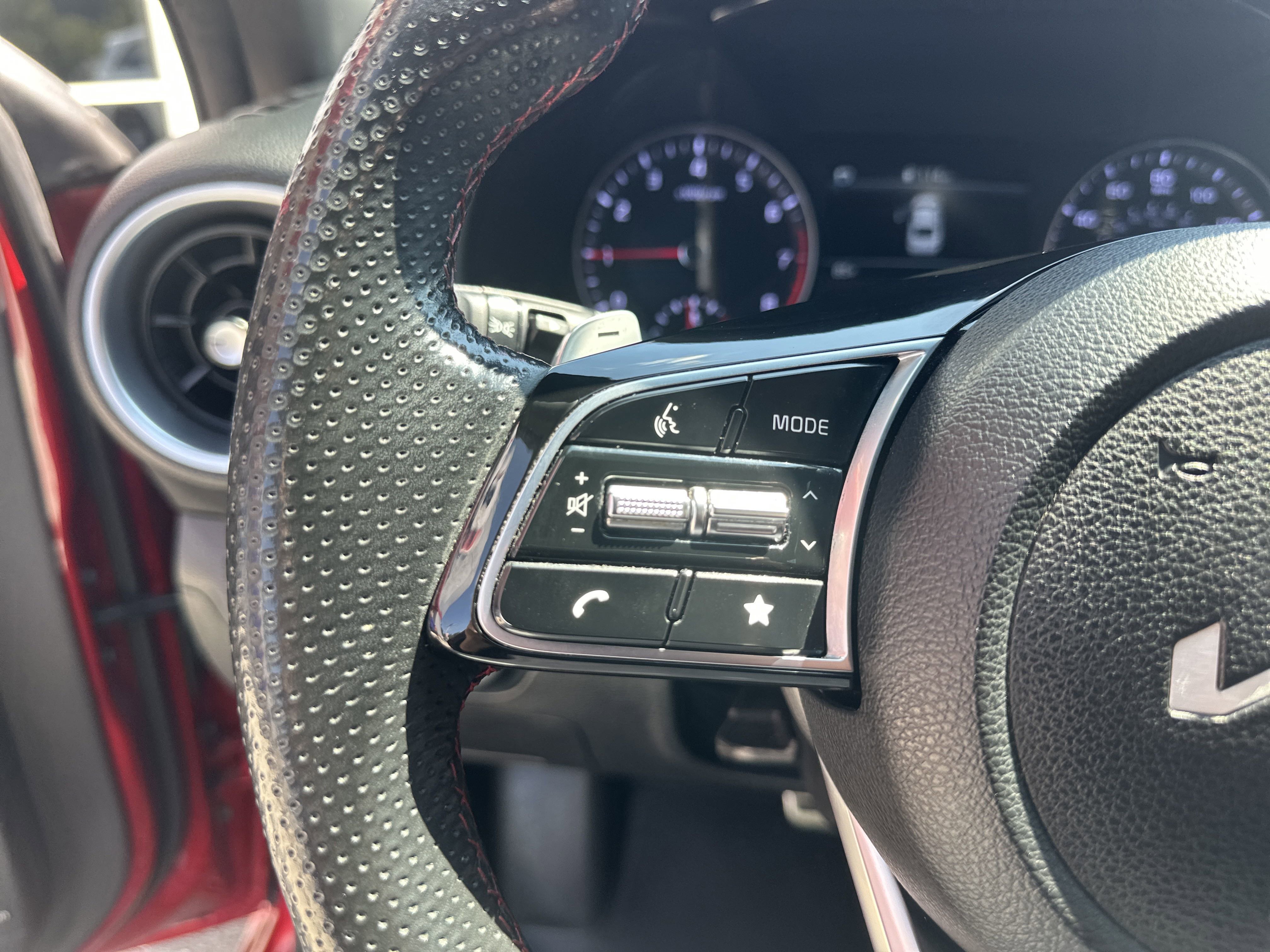 2022 Kia Forte GT photo 4