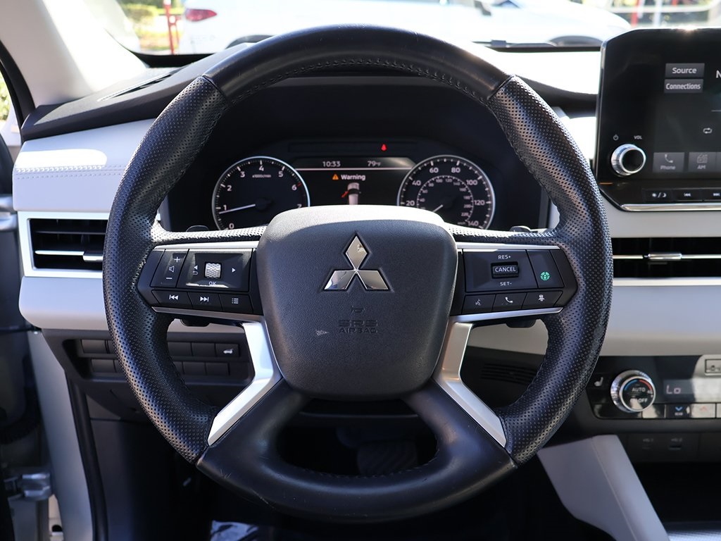 2022 Mitsubishi Outlander SEL photo 40