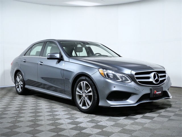 2016 Mercedes-Benz E-Class E350 Sport's photo