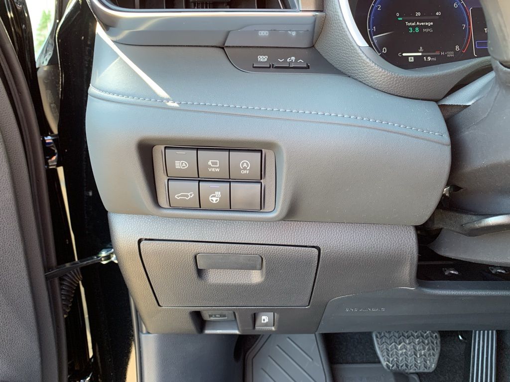 2025 Toyota Highlander Limited photo 27