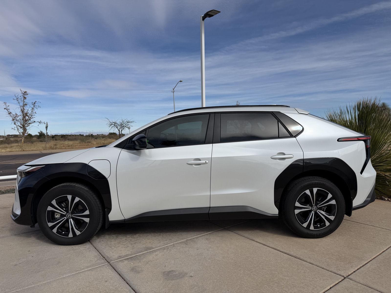 Used 2024 Toyota bZ4X XLE with VIN JTMAAAAA0RA033571 for sale in Sierra Vista, AZ