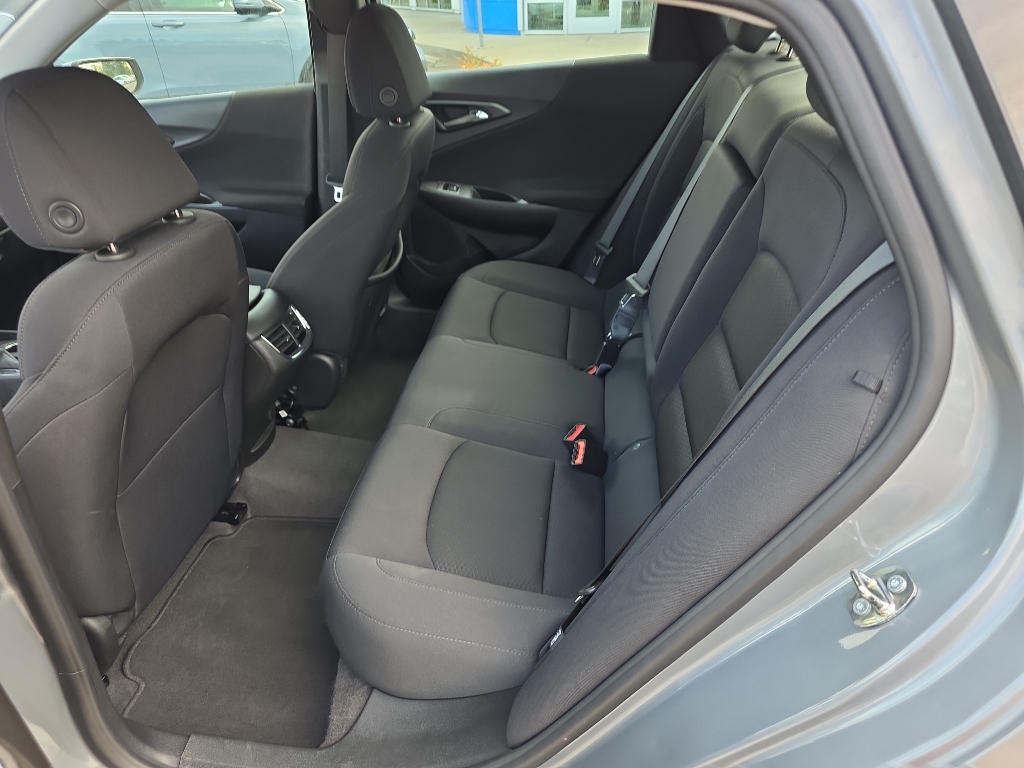 2023 Chevrolet Malibu 1LT photo 14