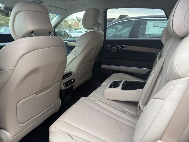 2024 Genesis GV80 3.5T Advanced photo 2