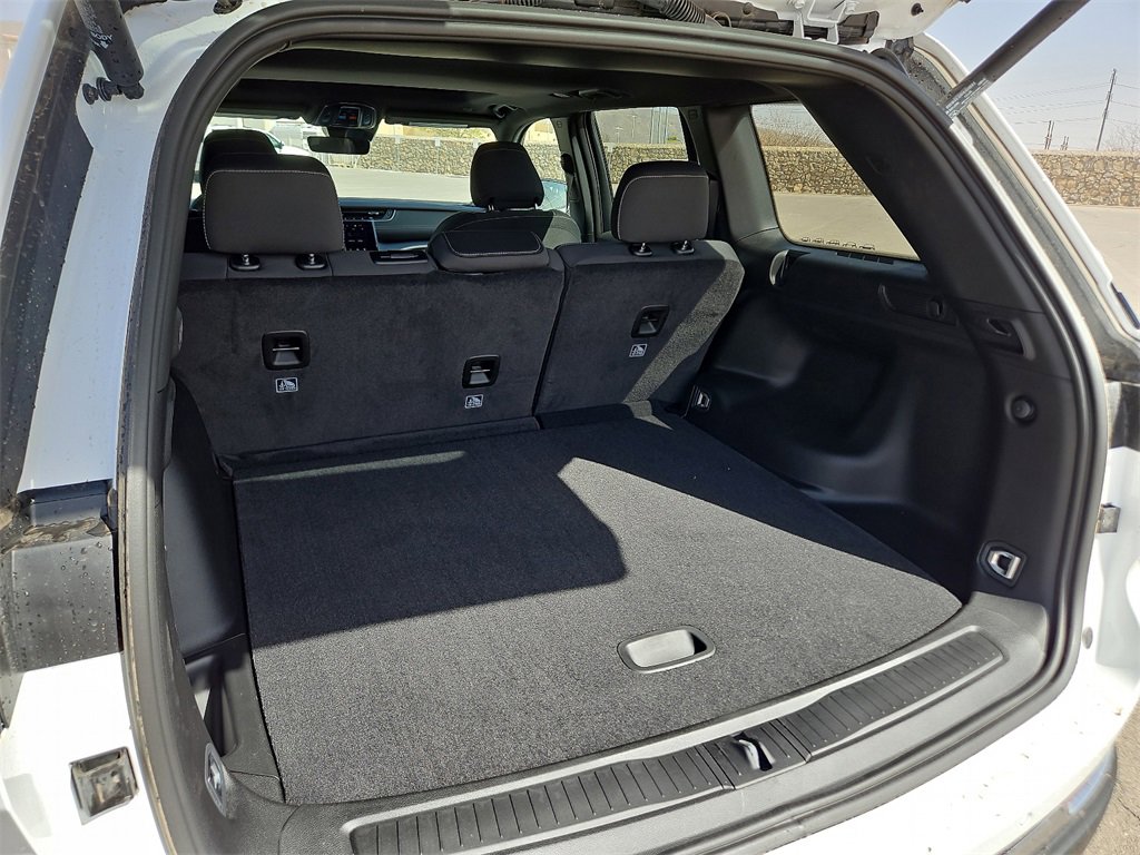 2025 Jeep Cherokee Laredo X photo 8