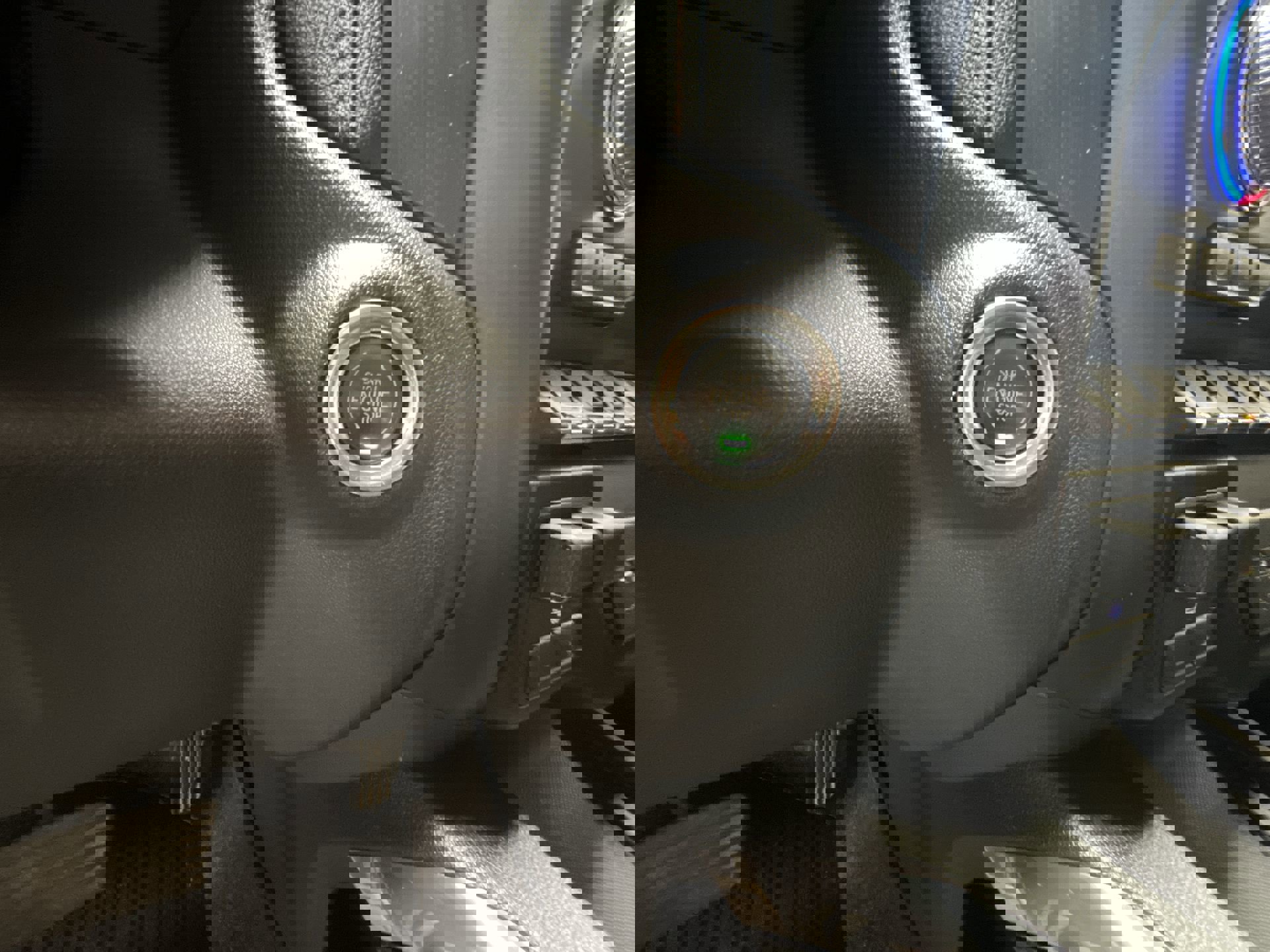 2020 Gmc Sierra 2500 HD AT4 photo 17