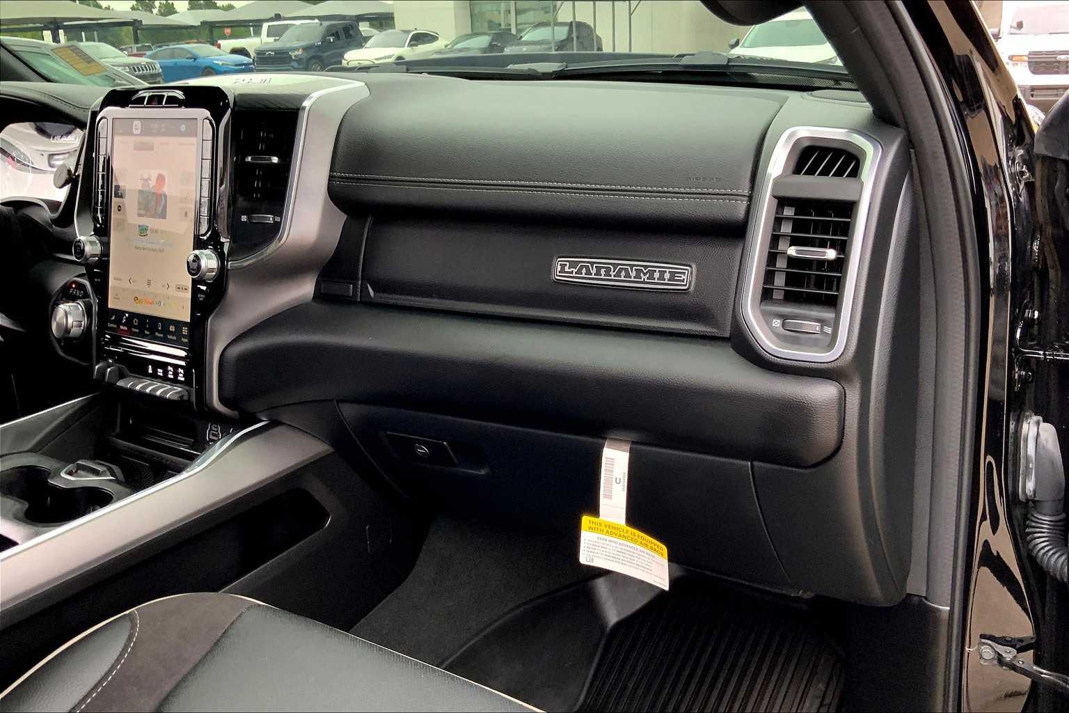 2023 Ram 1500 Laramie photo 15