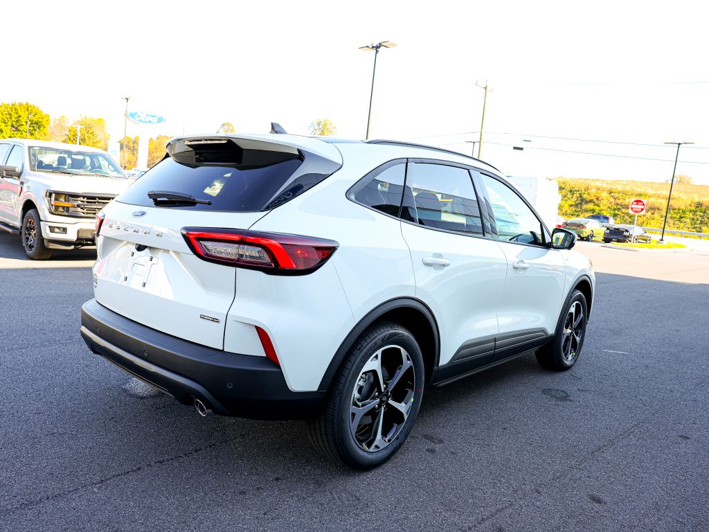 2025 Ford Escape ST-Line Select photo 20