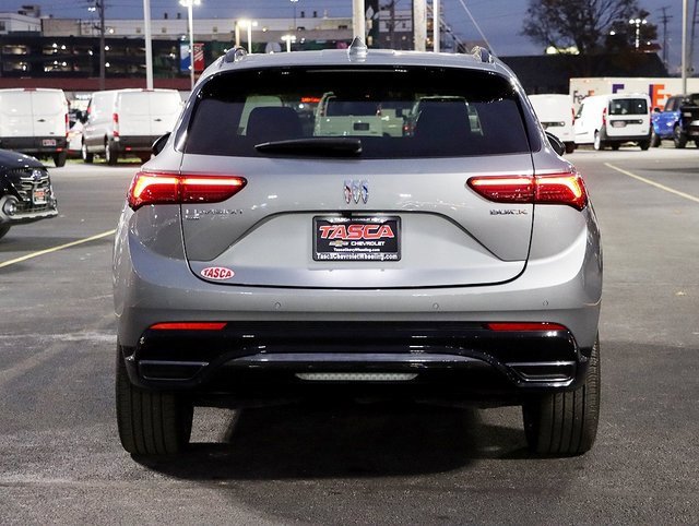 2025 Buick Envision Sport Touring photo 3