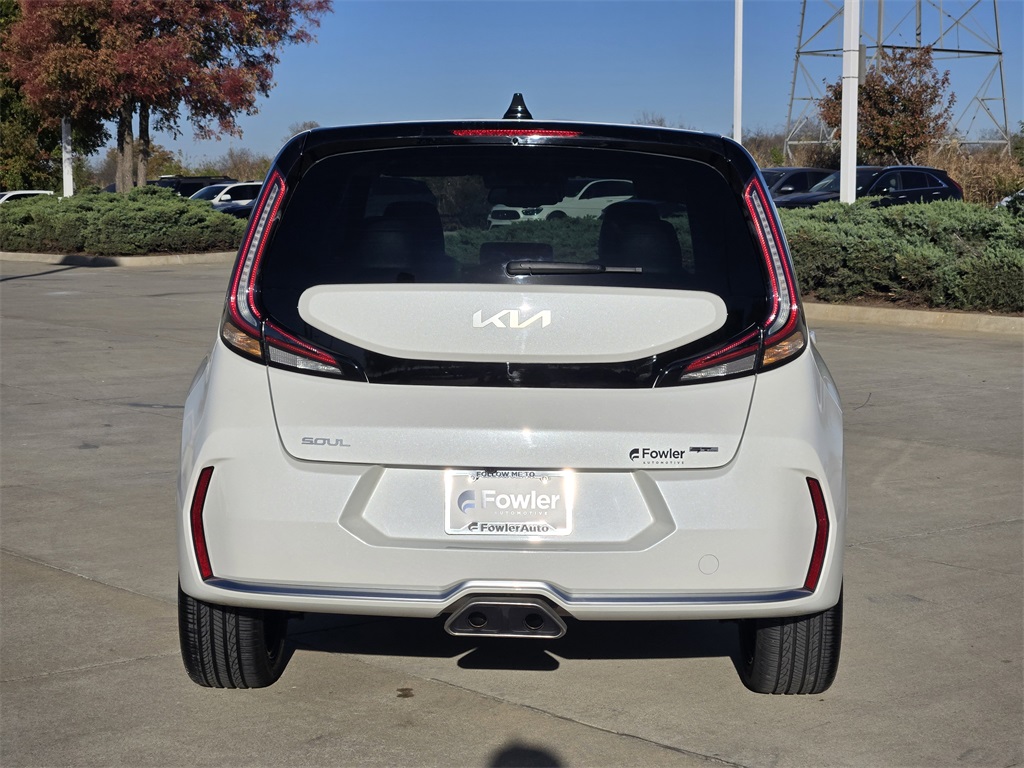 2024 Kia Soul GT-Line photo 3