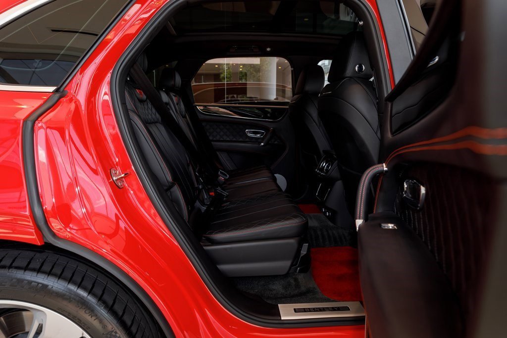 2019 Bentley Bentayga Mulliner photo 31