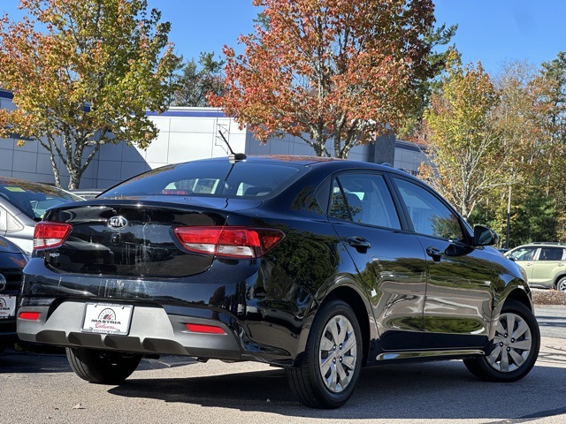 2020 Kia Rio LX photo 4