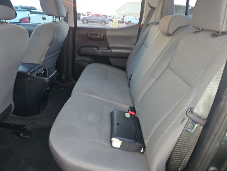2021 Toyota Tacoma SR5 photo 23