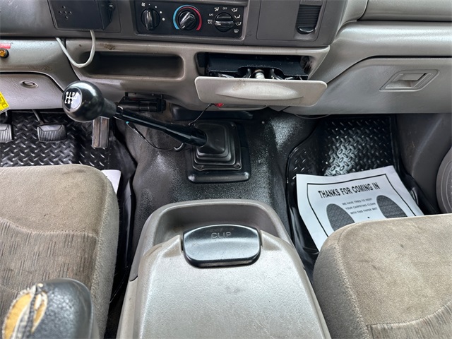 1999 Ford F-550 XL photo 9