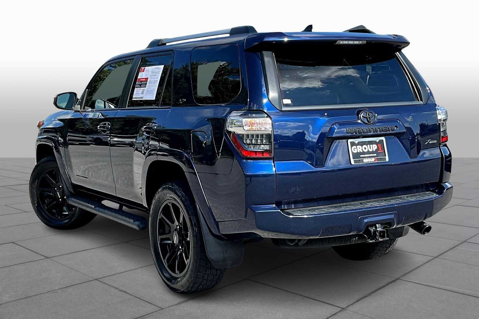 2021 Toyota 4Runner SR5 4WD photo 9